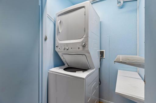 Washer/dryer in closet primary bedroom 1208 36th 1/2