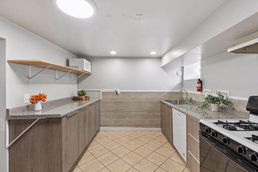 Lower level kitchen 1208 36th 1