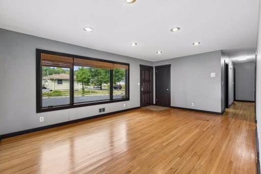 Large picture window 1208 36 1/2 Ave
