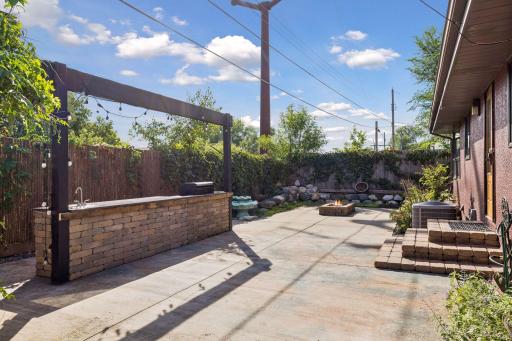 Backyard entertainment spot 1208 36th 1
