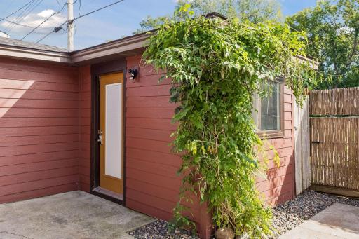 Shop/office 1208 36th 1