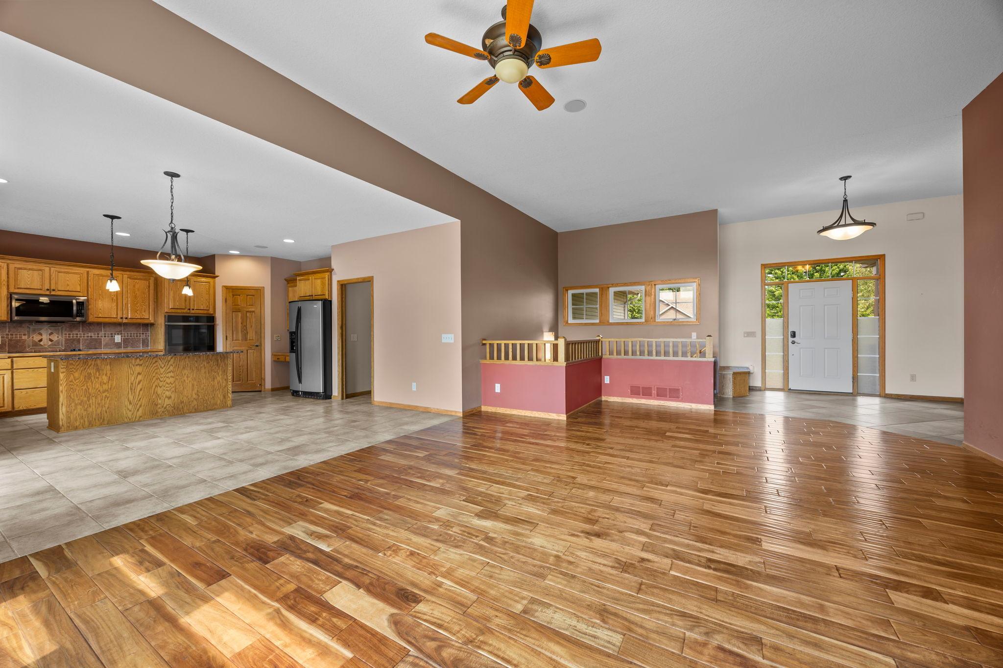 29-web-or-mls-19645 Camrose Way-89.jpg