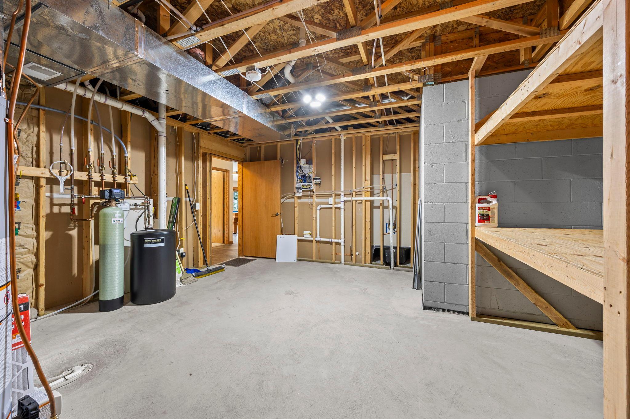 69-web-or-mls-19645 Camrose Way-239.jpg