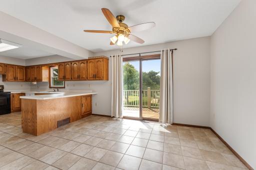 300 8th Street NW, Plainview, MN 55964