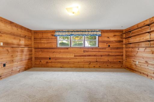 300 8th Street NW, Plainview, MN 55964