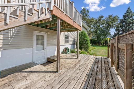 300 8th Street NW, Plainview, MN 55964