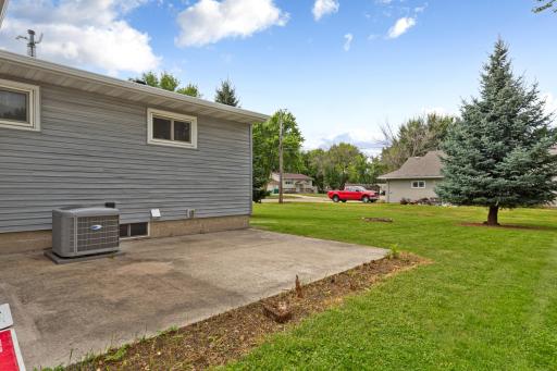 706 17th Street NE, Owatonna, MN 55060