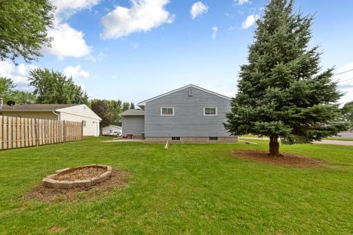 706 17th Street NE, Owatonna, MN 55060