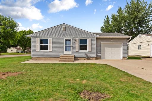 706 17th Street NE, Owatonna, MN 55060