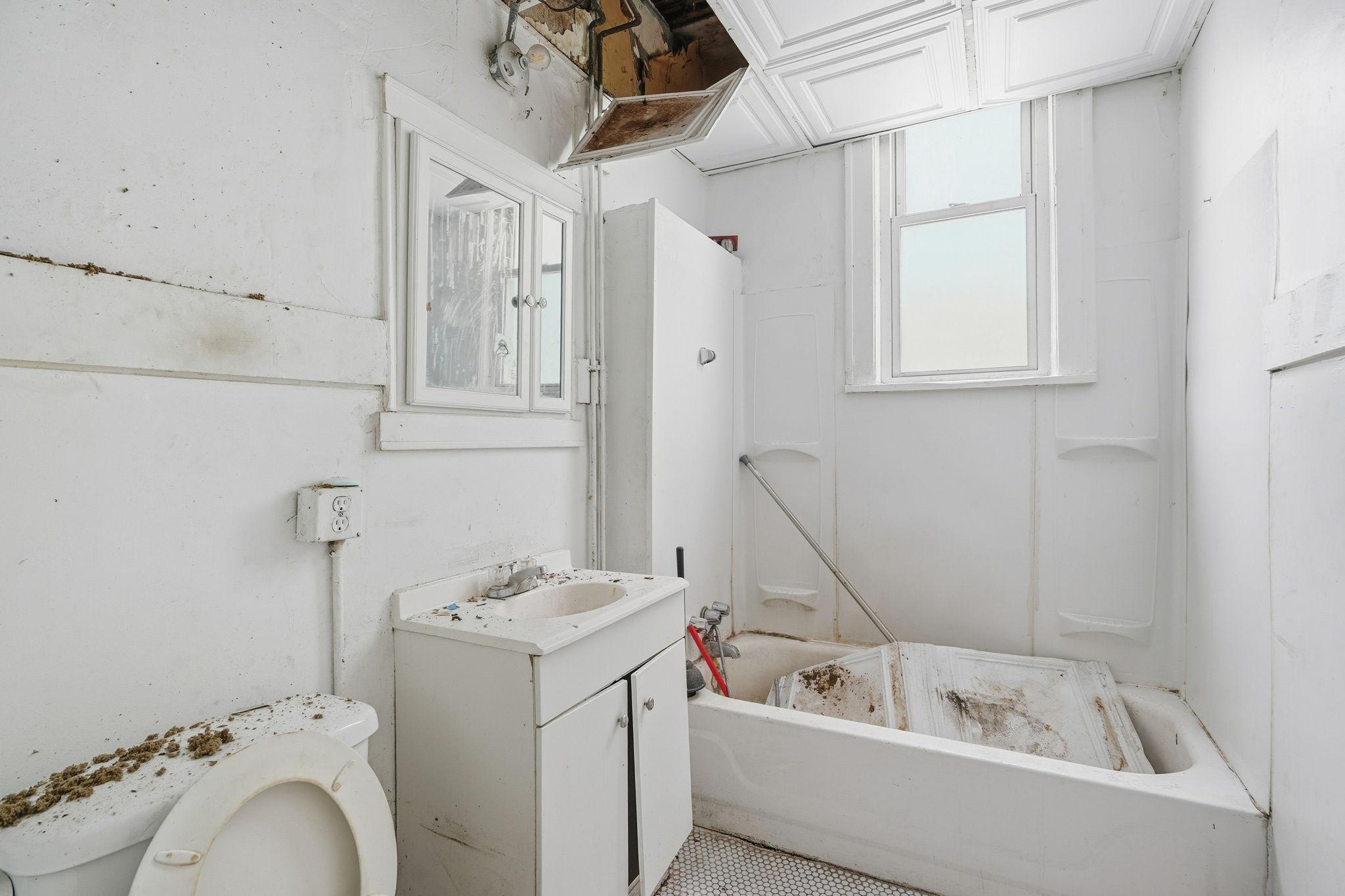 Photo 32