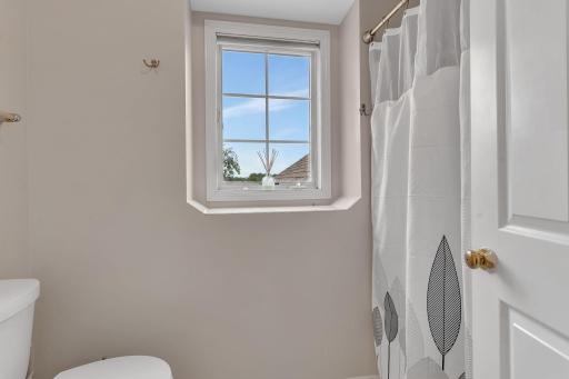 Upper level bathroom.