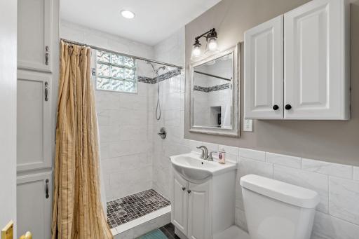 2nd Floor Bathroom