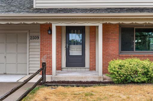 2509 119th Avenue NW, Minneapolis, MN 55433