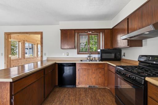 7_1969 birch st hugo_07302026_07.jpg