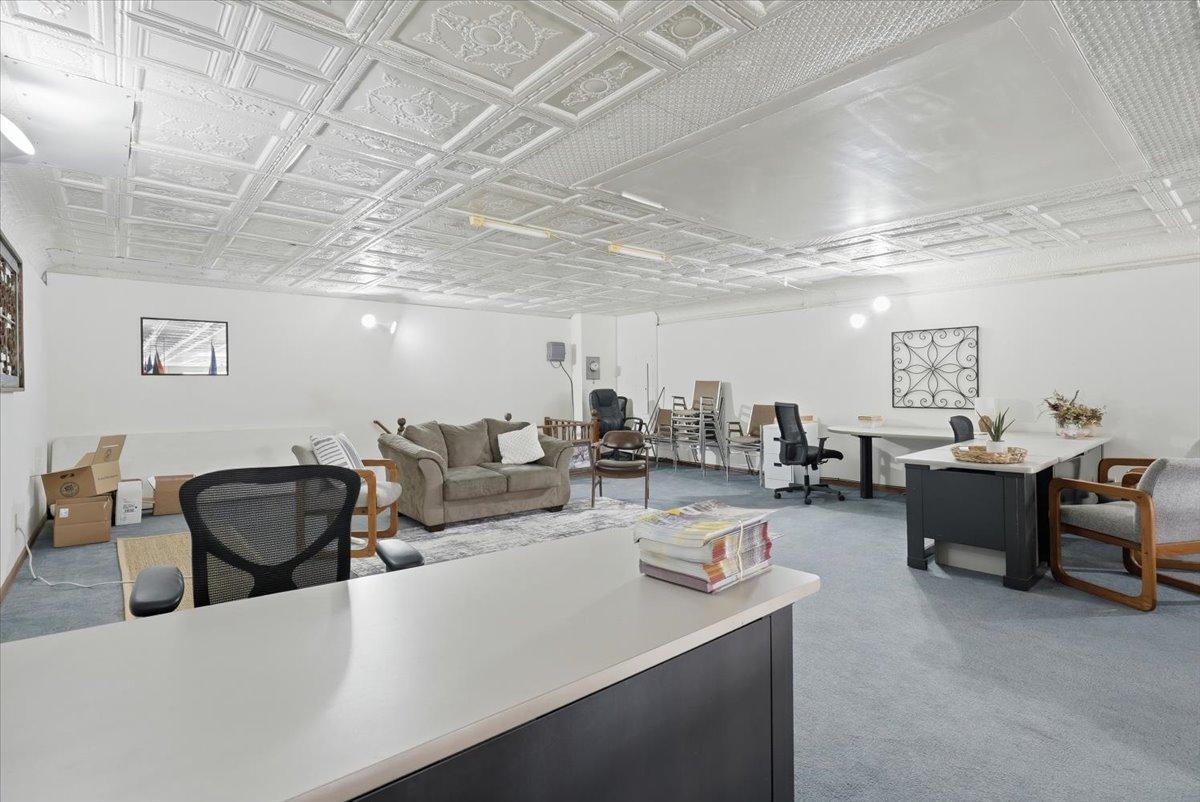 10-Office.jpg
