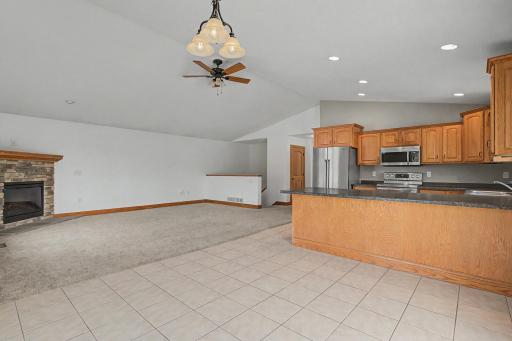 21_701SpringCt_Dinette2_mls.jpg