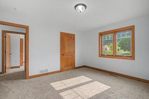 27_701SpringCt_Bedroom1_2_mls.jpg