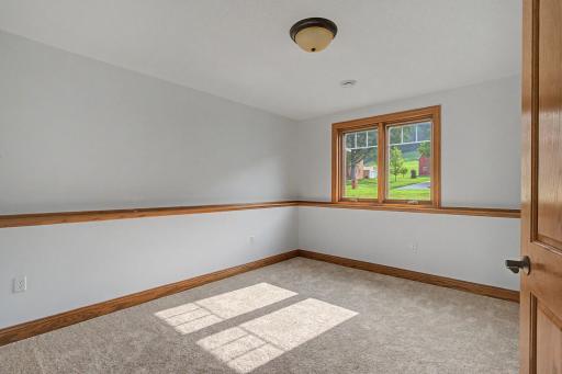 35_701SpringCt_Bedroom3_1_mls.jpg
