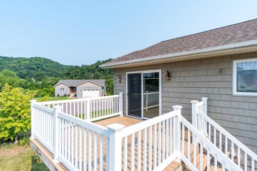 13_701SpringCt_Exterior13_mls.jpg