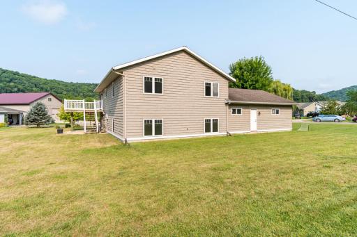 08_701SpringCt_Exterior8_mls.jpg