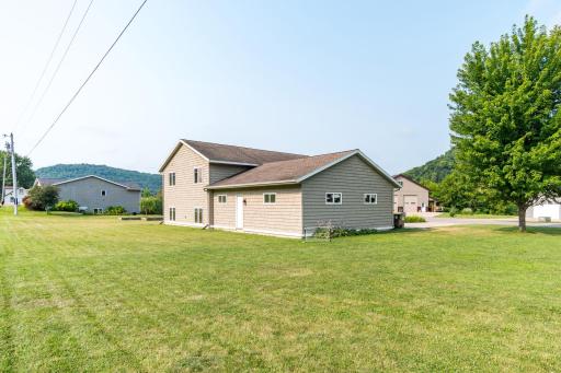 09_701SpringCt_Exterior9_mls.jpg