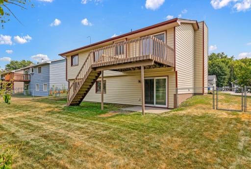 685 107th Lane NW, Minneapolis, MN 55448