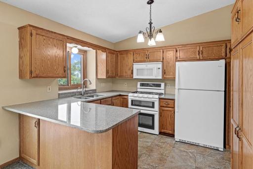 685 107th Lane NW, Minneapolis, MN 55448