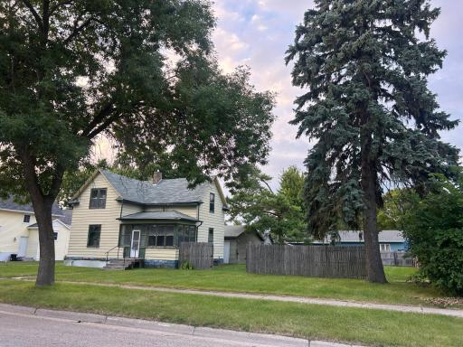 309 4th Street W, Thief River Falls, MN 56701