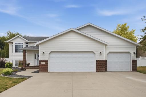 3671 Harrison Street S, Fargo, ND 58104