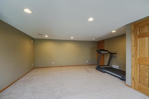 15353 Eagles Ridge NW, Prior Lake, MN 55372