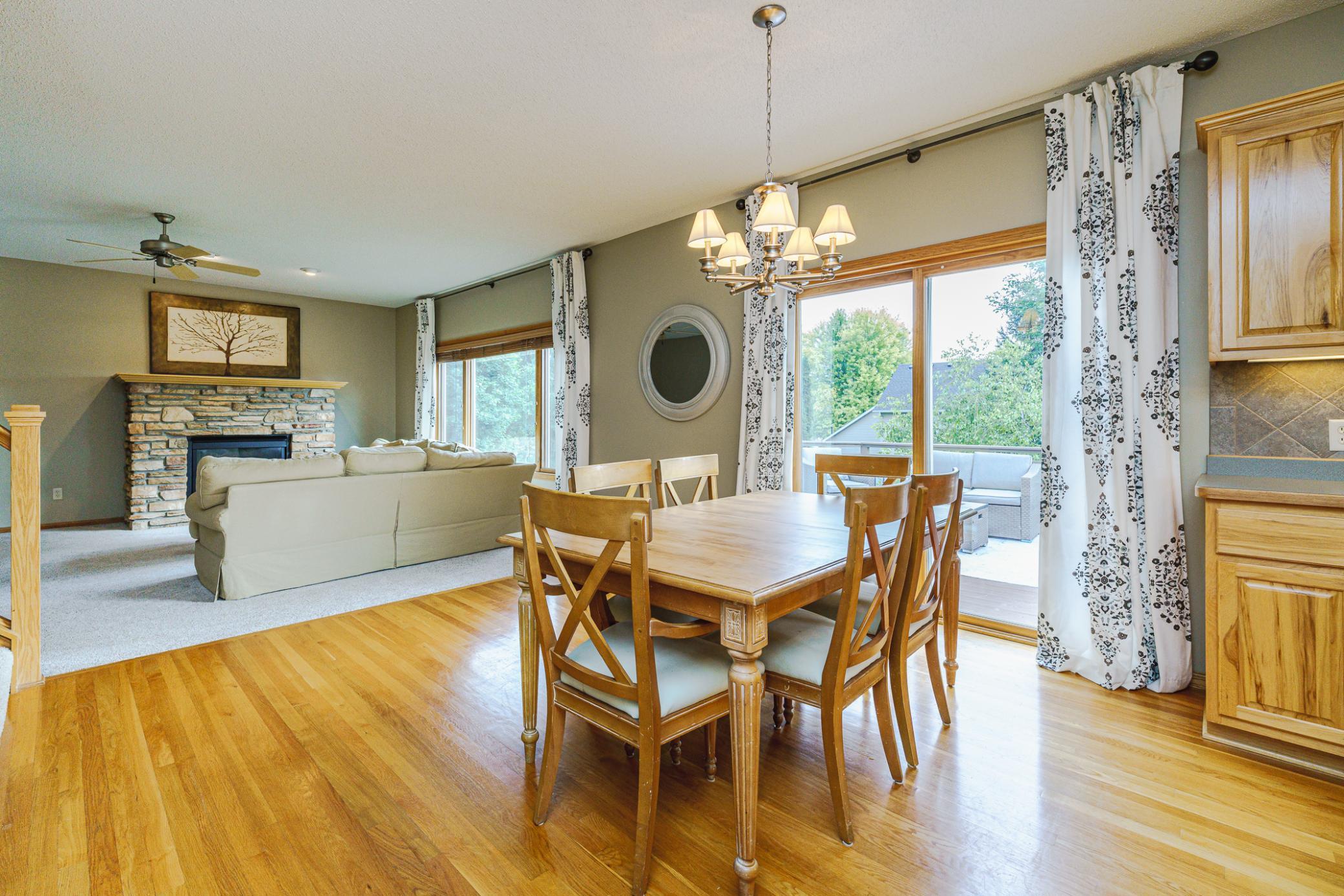 Open kitchen-to-family room floor plan