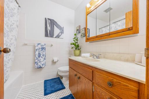 10325 Portland Avenue S, Bloomington, MN 55420