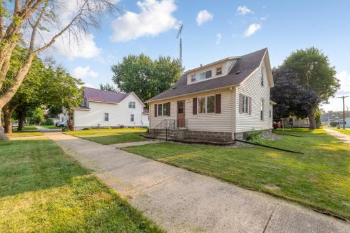 200 First Avenue SE, Mapleton, MN 56065