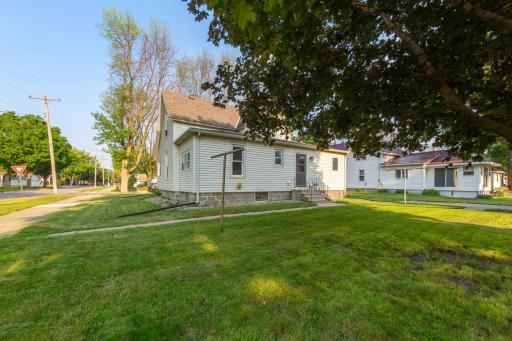 200 First Avenue SE, Mapleton, MN 56065