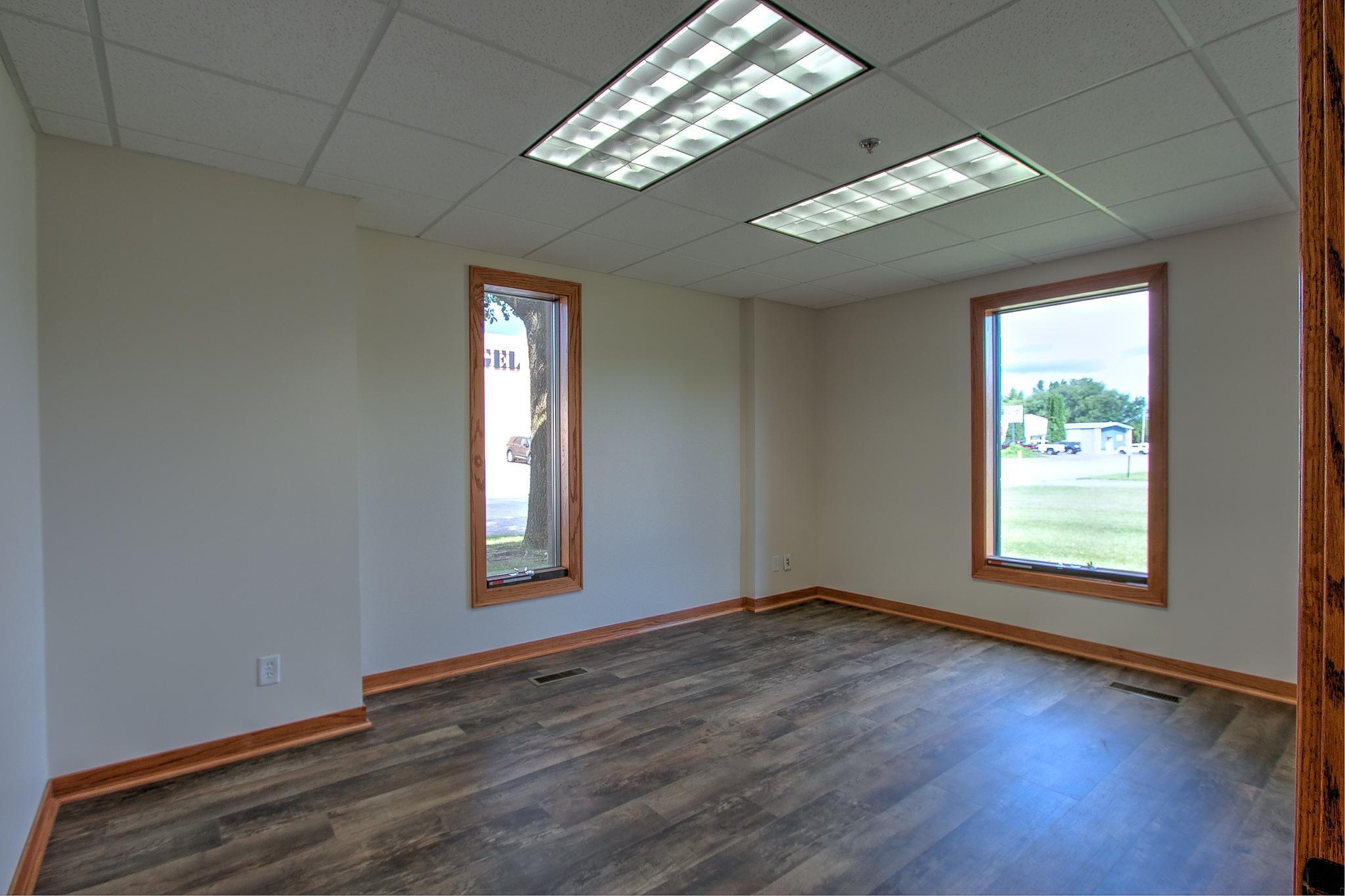 Office 1-3 (2).jpg