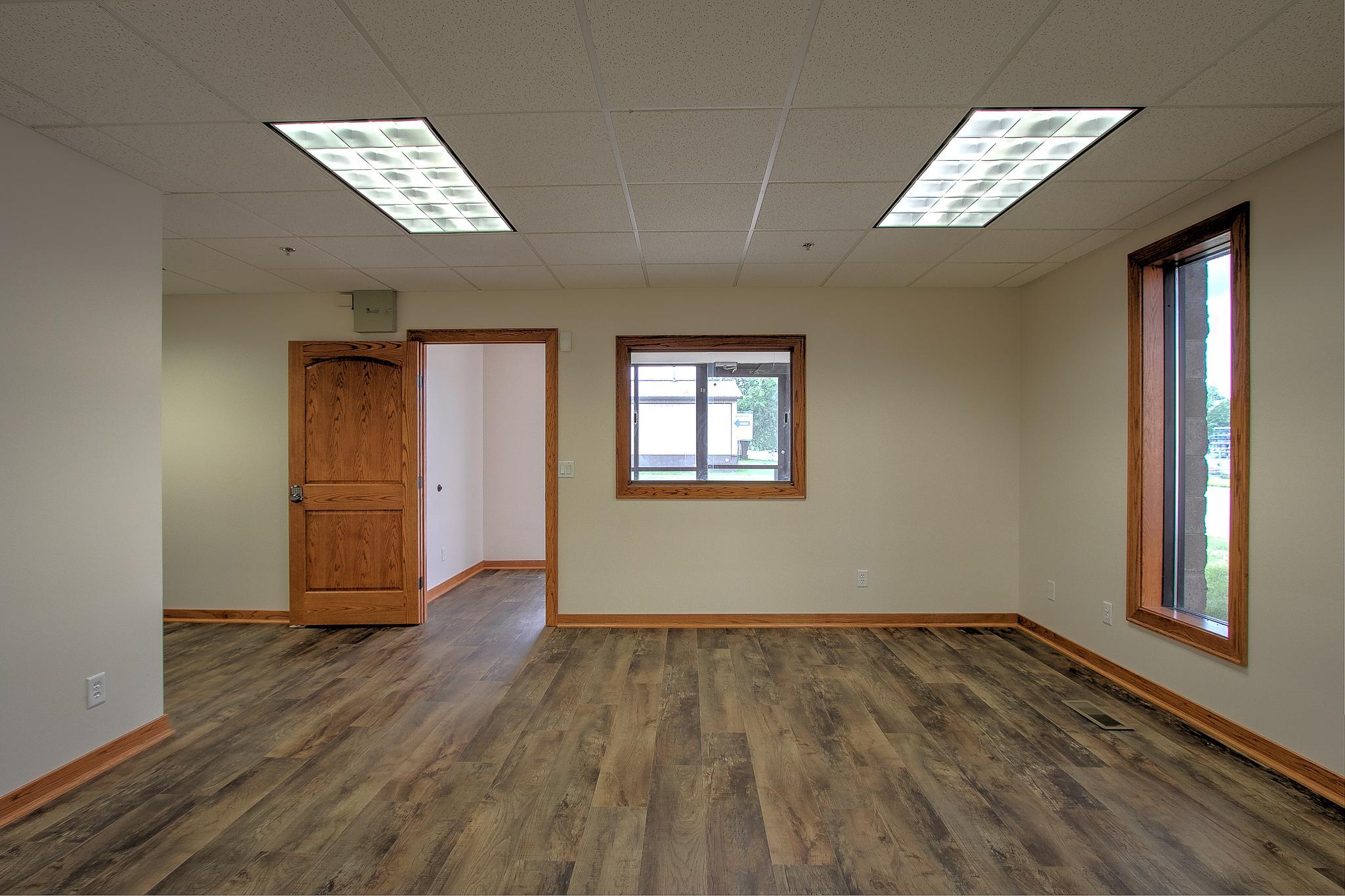 Suite 1 Reception (3).jpg