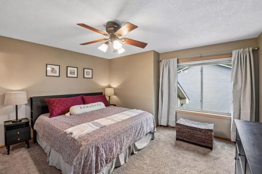 Owner's room with en-suite bathroom and spacious walk-in closet.