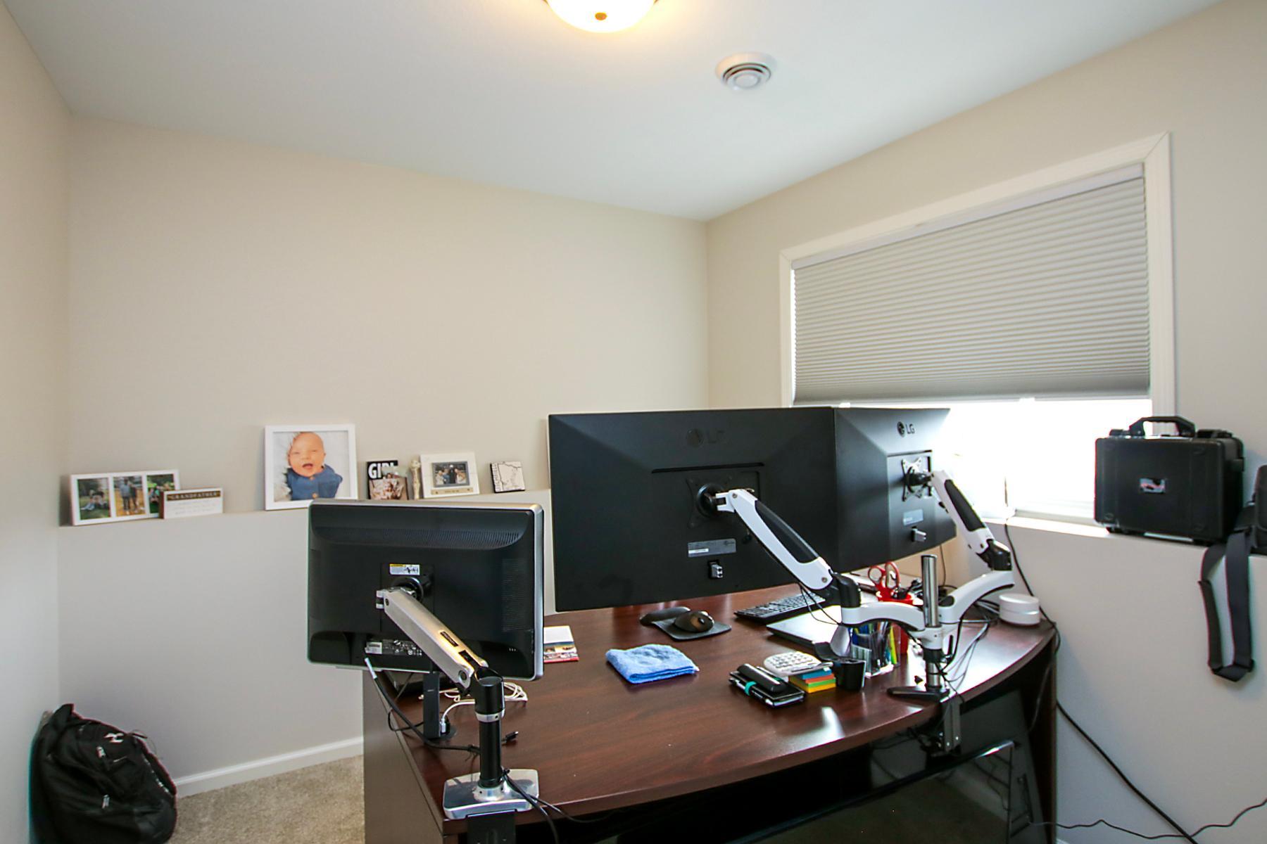 bedroom - office.jpg
