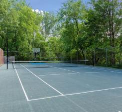 tennis/pickleball court,