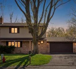 brick and vinyl 2 story heated insul. gar