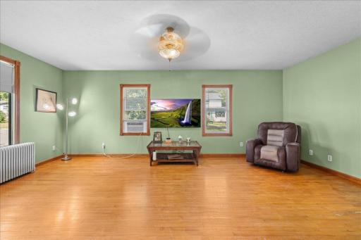 921 4th Street N, Stillwater, MN 55082