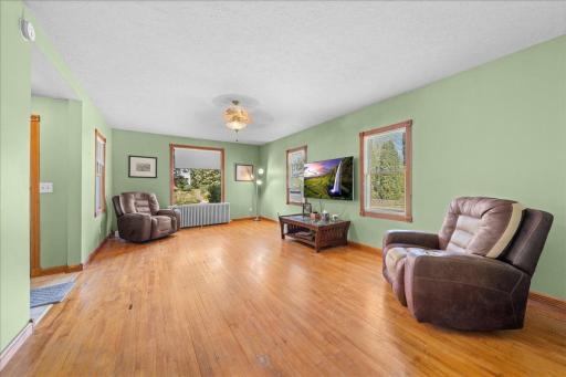 921 4th Street N, Stillwater, MN 55082