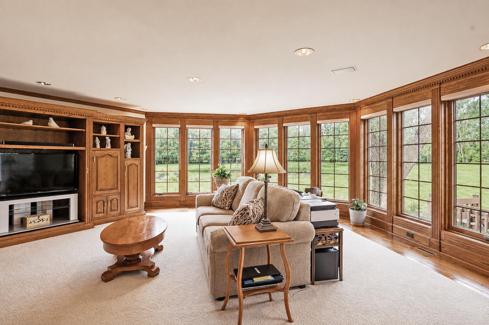 022_livingroom.jpg