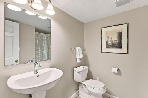 5423 Butternut Circle, Minnetonka, MN 55343