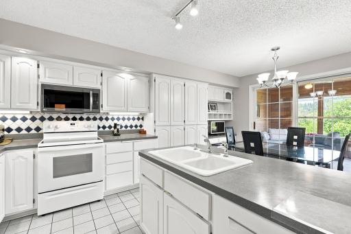 5423 Butternut Circle, Minnetonka, MN 55343