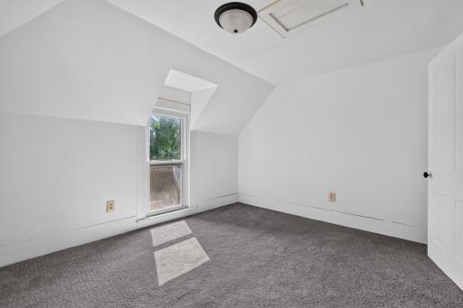 115 W Cabot Street, Le Roy, MN 55951