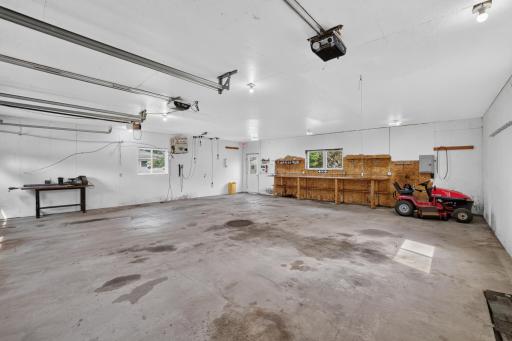 115 W Cabot Street, Le Roy, MN 55951