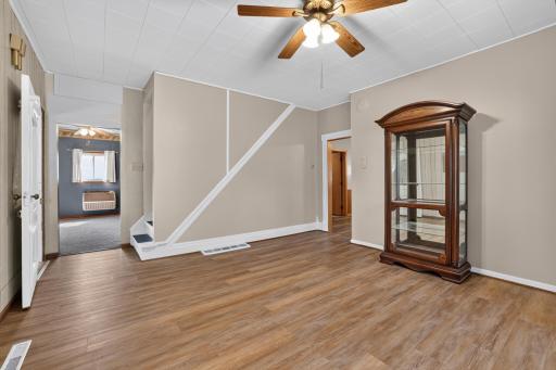 115 W Cabot Street, Le Roy, MN 55951