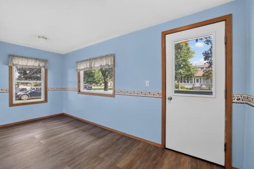 115 W Cabot Street, Le Roy, MN 55951