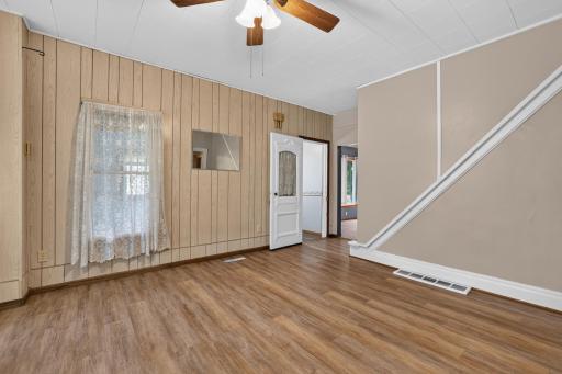 115 W Cabot Street, Le Roy, MN 55951